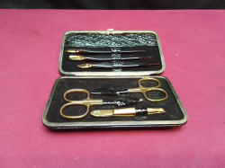 'Golden' Nail Set in Leather Case (unused)   