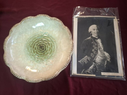 Collectable Elstenerda cermic plate, model 1390/5 and a Portrait of Georges-Louis Leclerc, Comte de Buffon 1707-1788