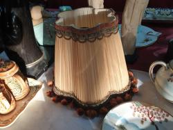 A very really beautiful old hand made silk lamp shade. W.26 H.20 Cm.