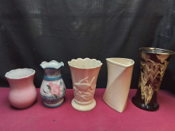 A Nice Selection of 5 Ceramic Vases.