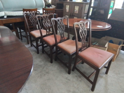 A good set set of four Georgian English Chippendale style Victorian C,1860 mahogany chairs with dropping seats