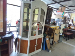 A Rattan Style 3 Shelf Glazed Display Cabinet. W.120 D.46 H.212 Cm.