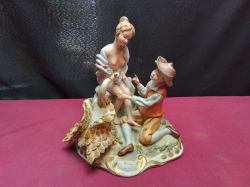 A Rare Capodimonte Figure of Prima a Swan. Signed by Artist Guiseppe Cappe. W.18 H.21 Cm.