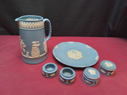 6 Pieces of Wedgwood.