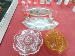 4 Colored Glass Plates and A Jug and Glass.