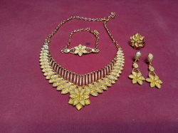 A Gold Plated 5 Piece Full set, Bridle Necklace, earrings, Bracelet and Ring. 