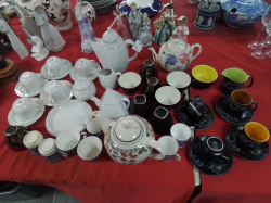 A Large Quantity of Tea ware including a Triangular PG Tips Tea Pot.