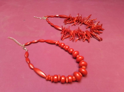 2x Vintage, Elegant Boho Red Coral Style Ladies Necklace’s 