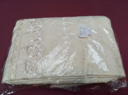 A Hand Embroidered duvet set. Cream.200×190 Cm.