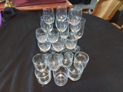 20 Pieces of Glasses.