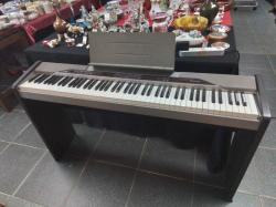A Nice Casio Privia Electronic Piano(working) D.30 W.130 H.77 Cm.