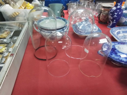 4 Pieces -2 Large Domes H.27 Cm.and 2 small Domes H.20 Cm.(1A/F)