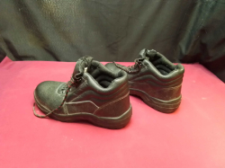 A  Safety Shoes. Size 43