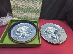 2 Blue/ White (Collectible)Plate’s in Original Box, Stamped on Back. W.32 Cm. 