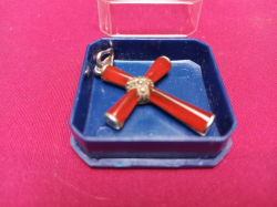 A Lovely Silver and Amber Cross with Small Topaz Stones to Centre.