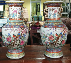 A pair of  large beautiful Chinese porcelain famille rose hand painted hand decorated with enamel decoration vases with Chinese seal mark to base, in good condition. W.30  H.60 Cm.