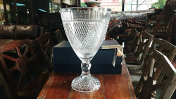 A large and heavy very good quality Irish lead Crystal  trophy vase W.29 H.46 Cm in good condition with original box