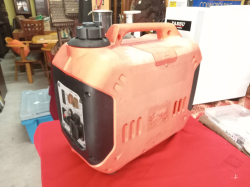 Portable Generator (Used – As Is Condition) Compact portable generator Output: AC 220V (Total approx. 4A)
Features: Engine switch, Smart/Economy mode
Condition: Engine starts, but has not been used for a long time Cosmetic condition: Shows signs of use
