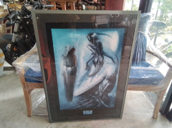A Lovely Large Printing Picture of 3 aliens with metal frame. 73x103 Cm.