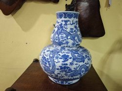 Very beautiful old Chinese blue and white  hand painted porcelain  vase with five klaw dragon with Chinese seal mark. W.25 H.37 Cm.