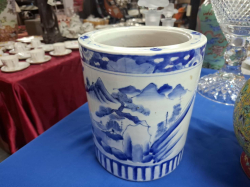 Old Chinese  porcelain blue and white  hand painted Cylinder  brush pot-vase. W.19 H.22 Cm.