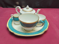 Ye Old English Bachelor Set 