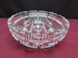 An Extremely Heavy Hand Made HOYA LEAD Crystal Bowl. Vintage 1960s Mint Condition Not Reproduction. W.24 H.8.5 Cm.
