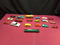 18 Mixed Old Diecast  Cars Mostly Metal & 2 Trains 
