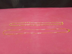 2 Gold Plated Ladies Necklace’s. 
