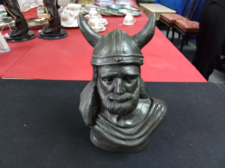 Very Heavy Viking Warrior Odin. W.19 H.27 Cm.