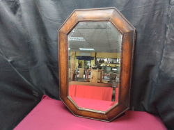 A Beautiful Oak Framed  Bevel Edge  d Mirror. 47x69 Cm.