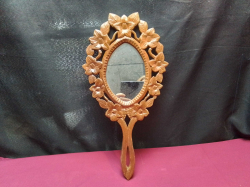 A large vintage ladies Dressing table/hand mirror. 20x40 Cm.