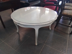 A Vintage White Round Coffee Table with Glass Top. W.94 H.54 Cm.