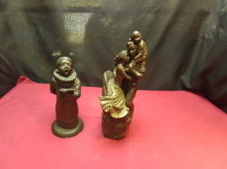 2 Dark Heavy Figures. H.25,32 Cm.