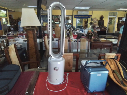 A White Large Tower Fan as new (working)