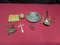 11 Pieces of Small Vintage Items. 