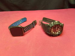 2 Casio Gents Watches, one working, 1 needs batteries. 
