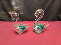 Set of 2 Murano Glass Swans.
Small W.13 H.17 Cm. 
Large W.16 H.20 Cm.