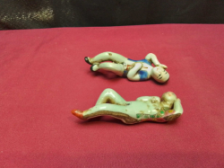 Antique  CHINESE PORCELAIN couple. W.3.5 L.10 Cm.