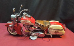 A Vintage 44 Cm. Long All Metal Model Replica of a Metal Harley Davision Motorbike VGC