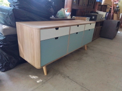 A Beautiful Index TV Cabinet with 3 shelves and 3 Drawers. D.46 L.150 H.64 Cm.