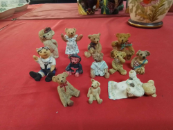 12 Bear Figures.