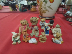 12 Bear Figures.