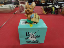 A Lovely Pendelfin Statue with original Box