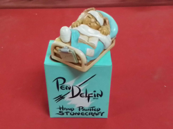 A Lovely Pendelfin Statue with original Box