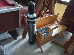 A Large 10 liter of CO2 Tank with accessories