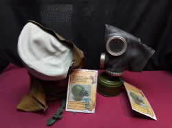 Set 2 different Gasmasks.