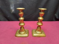 A Pair of Brass Candle Sticks. H.19 Cm.