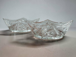 A pair of vintage Lead crystal banana boat candy dish sawtooth edge bowl. W.11 L.23 H.8 Cm.