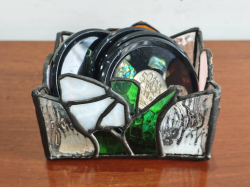 A set of 4 vintage Coaster Paua shell & coin money  in nice stained glass box. W.9 L.12 H.8 Cm.